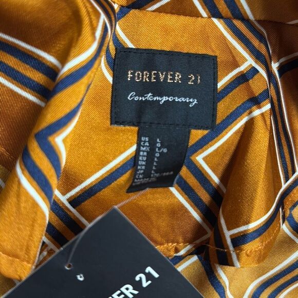 FOREVER 21 Women’s Geo Print Satin Duster Coat Size Large NEW - Picture 8 of 9